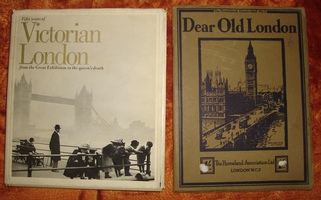  Два фотоальбома. "Старый добрый Лондон" издан в 1920 году.